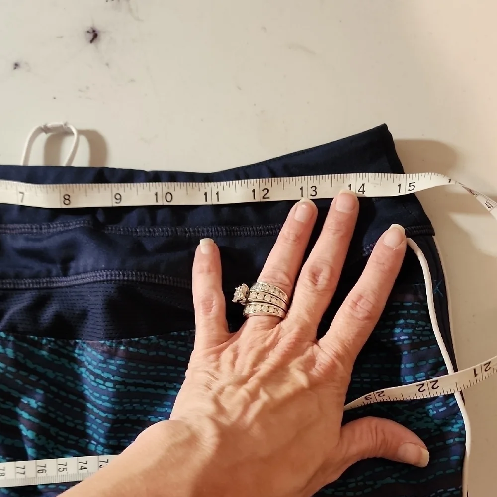 Athleta Navy and Teal Skort